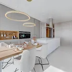 Вілла Serenity Heights - Luxury Concierge Services *