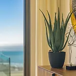 Serenity Heights - Luxury Concierge Services Вілла *