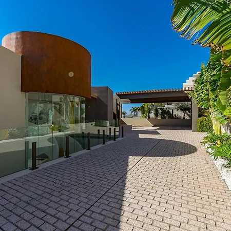 Serenity Heights - Luxury Concierge Services Villa