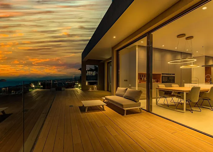 Serenity Heights - Luxury Concierge Services Villa