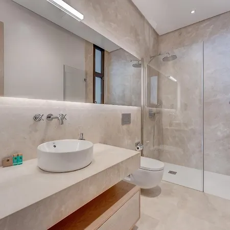 Serenity Heights - Luxury Concierge Service By Olax Rentals Villa *