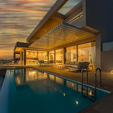 Villa Serenity Heights - Luxury Concierge Service By Olax Rentals