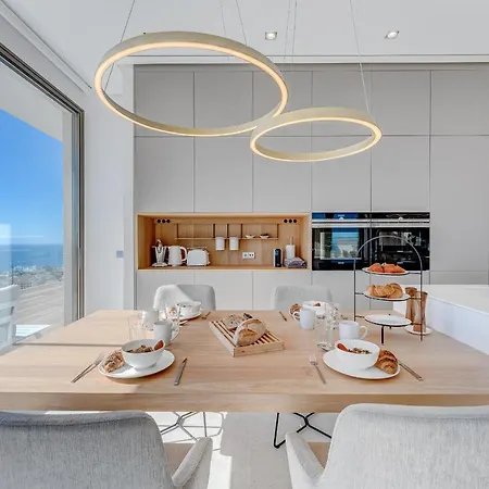 Serenity Heights - Luxury Concierge Services 别墅